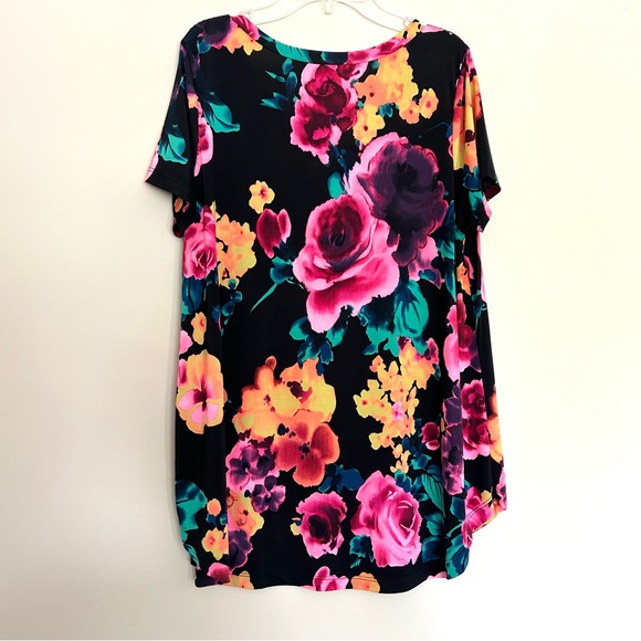 Sew In Love Women’s Purple and Pink Floral Short Sleeve Top - Picture 6 of 7